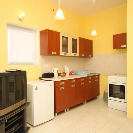With A Parking Space - 7844 דירה *
