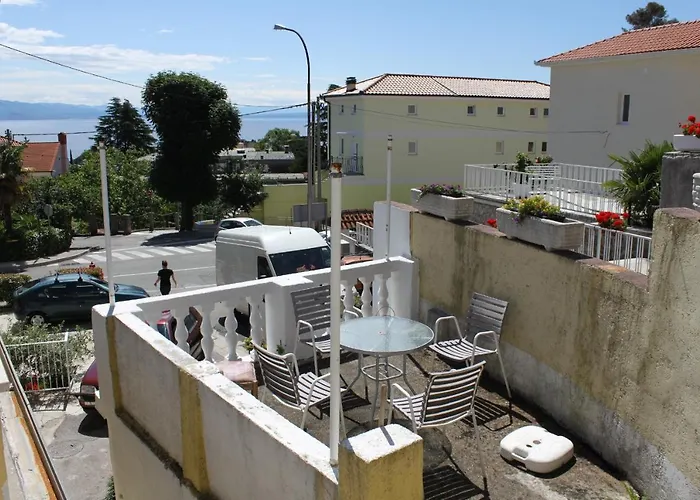 Lägenhet With A Parking Space - 7844